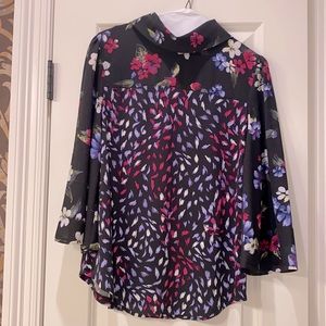 3/$20✨limited Blouse black/floral M
